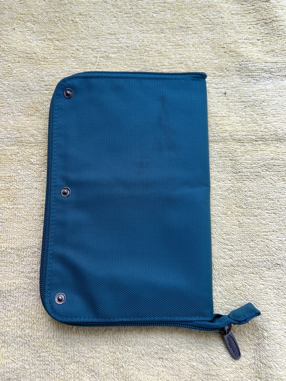 Baggallini Teal Green RFID Zip Wallet with Branded Pull - Picture 5 of 8